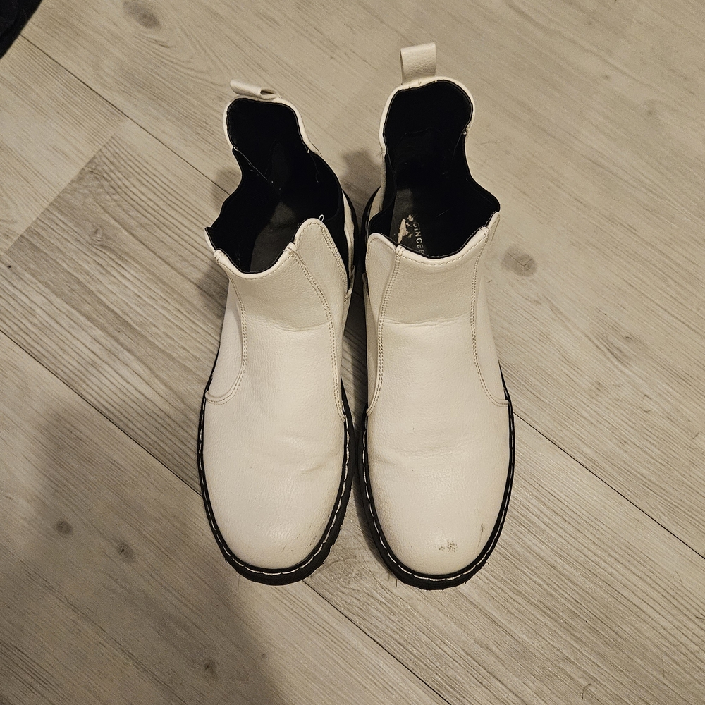 Sincerely Jules White Leather Boots